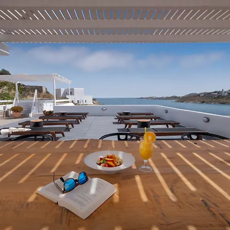 Deliades Hotell 4*