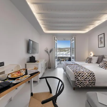 Hotell Deliades 4*
