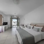 Deliades Hotel 4*