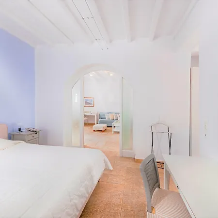 Deliades Hotel